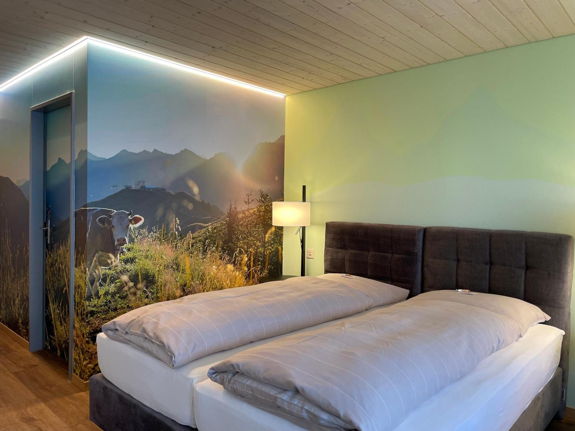 Ferien- Und Familienhotel Alpina アデルボーデン エクステリア 写真